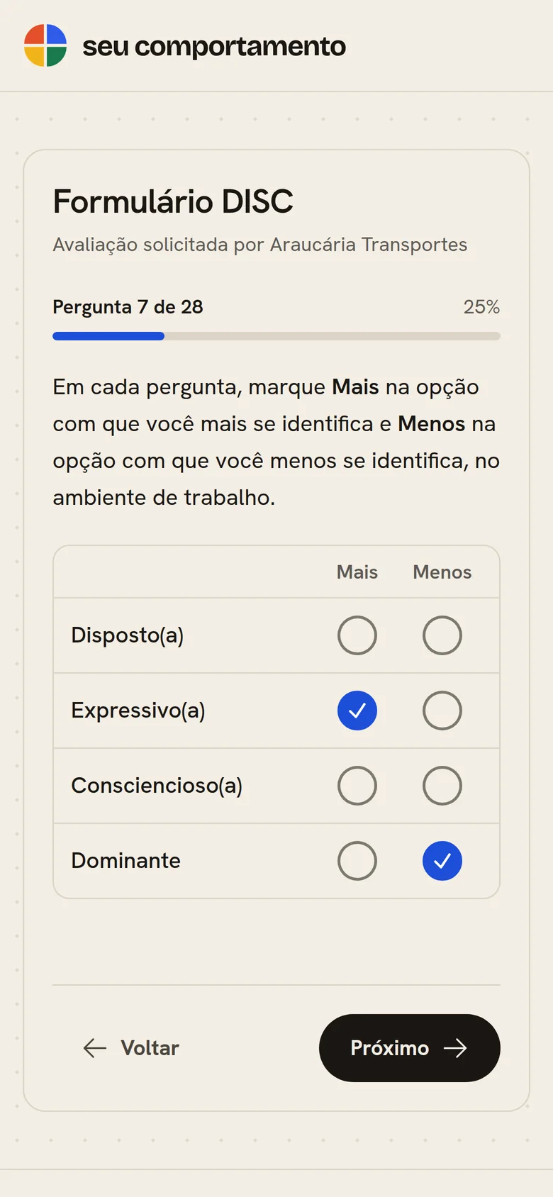 Questionário no celular: pergunta 7 de 28, com Mais e Menos marcados.